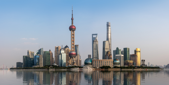 DK 클리닉 상해는 한국 의료진의 기술을 기반으로 피부·미용 시술을 제공하는 현지 클리닉입니다. <br/><br/>한국식 진료 프로세스와 중국어 맞춤 응대를 동시에 구현하여, 한국인 및 현지 고객 모두에게 만족도 높은 진료를 제공합니다.